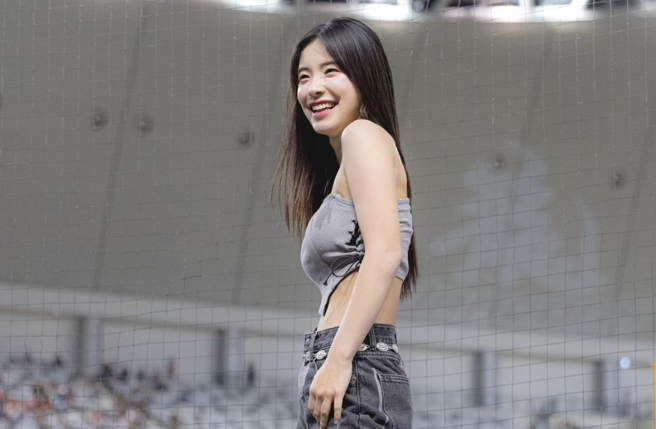 李多慧在大巨蛋最后一舞展现有如「机关枪」的身体控制能力。（图／Dragon Beauties小龙女FB）