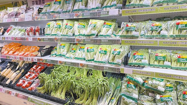 家樂福在葉菜類的備貨量比平日提升近5成。（家樂福提供）