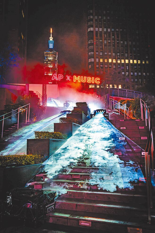 愛彼表與音樂有著深厚的淵源，日前在台北信義區舉行「AP X MUSIC」音樂派對。（Audemars Piguet提供）