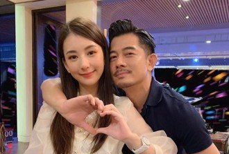 郭富城罕見放閃小22歲嫩妻 「眼神充滿愛意」引爆動：也太寵