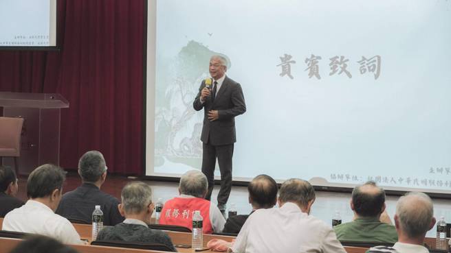 世新大学校长陈清河期待「传播与利他」系列讲座宏扬良善、永续教育。(戴志扬翻摄)