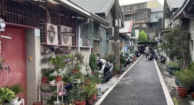 美上美社區有4、500戶住戶，在凱米颱風時受到重創，幾乎整個社區全淹了。（讀者提供／呂妍庭嘉義傳真）