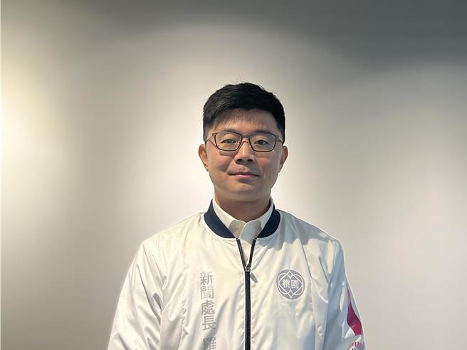 桃市府新闻处长罗楚东反呛郑运鹏才是政治气象专家会名留青史。(蔡依珍摄)