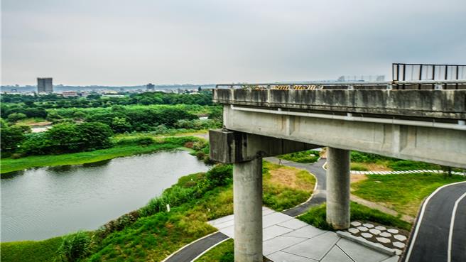 台1線替代道路第一期工程從新竹市台68武陵路斷頭橋開始施工，原定4日開工，可能受山陀兒颱風影響延期舉辦開工典禮。（羅浚濱攝）