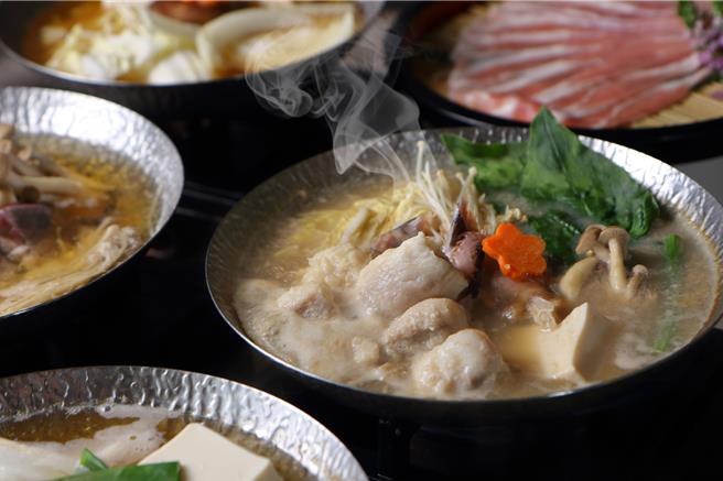 「鮟鱇鱼味噌火锅」肉质Q弹的鮟鱇鱼，搭配味噌汤底的火锅，滋味鲜甜回甘。（图／台北老爷酒店）