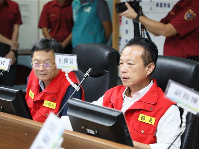嘉义县政府下午召开灾害应变中心第2次工作会报，由嘉义县长翁章梁亲自坐镇。(嘉义县政府提供／吕妍庭嘉义传真)