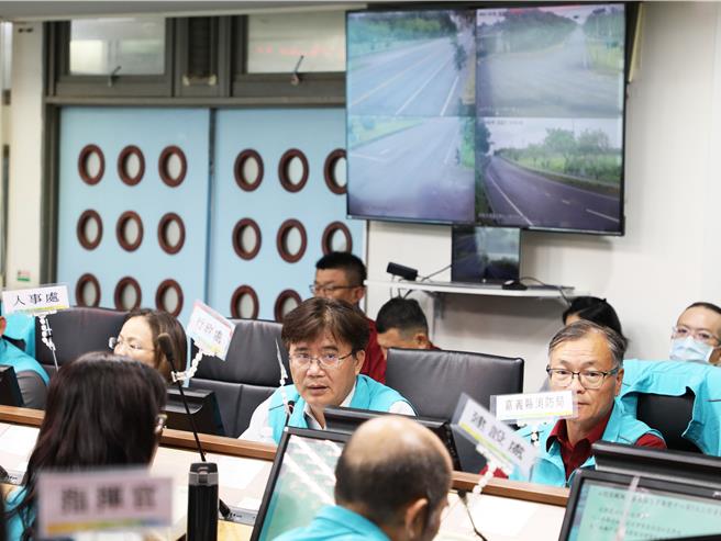 嘉义县政府下午召开灾害应变中心第2次工作会报。(嘉义县政府提供／吕妍庭嘉义传真)