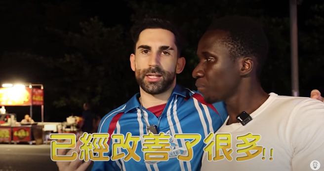 法国籍网红「酷」认为台湾不少夜市已经改善很多。（图／翻摄自Ku's dream酷的梦 Youtube ）