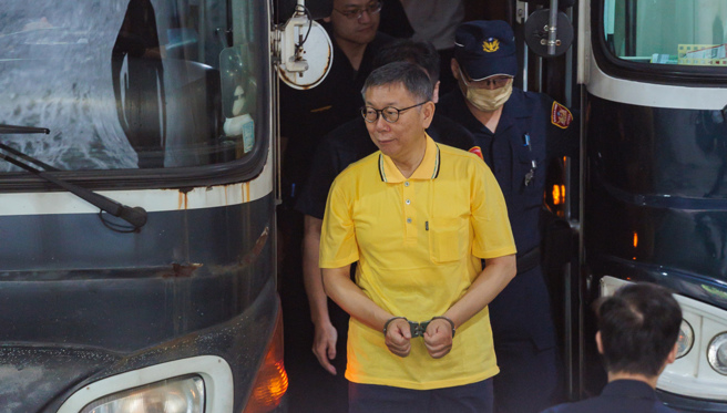 民眾黨主席柯文哲涉京華城案，遭羈押禁見中。（中時資料照）