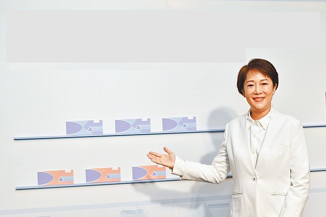 藥師王明媛提醒，忍痛並無法減輕疼痛狀況，恐讓疼痛演變為慢性疼痛、影響身心健康。（圖／王明媛提供、李念庭台北傳真）