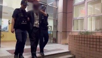 情侶颱風夜吃火鍋  他門外「看一眼」遭怪男持刀刺喉送醫