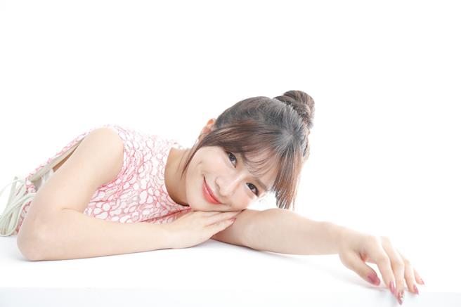 林岱萦近期拍摄公益广告跟桌历。（红心字会提供）