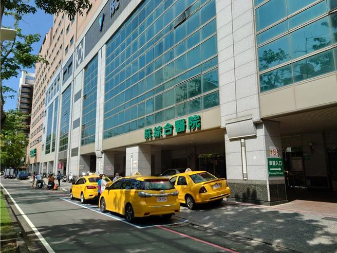 10月电价调涨14％被轰不公平，经济部今转向，宣布医院，餐厅、花东旅宿业者给予冻涨，菸草制造业不给减半优惠。(资料照)