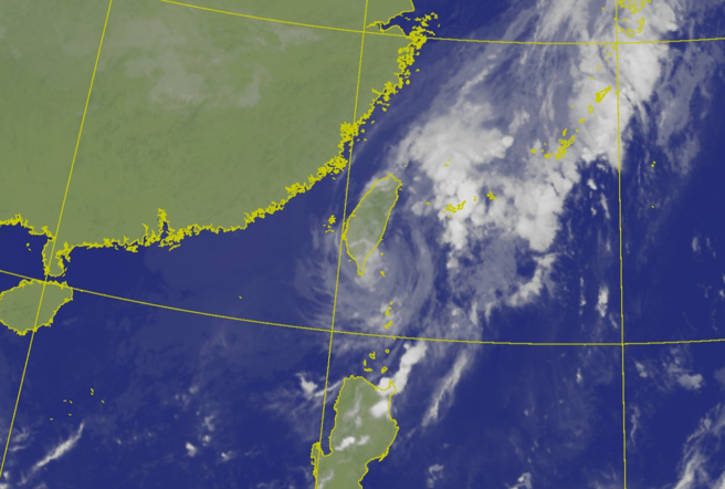 山陀兒登陸後結構遭破壞，預估5日清晨就會減弱為熱帶性低氣壓。(圖／氣象署)