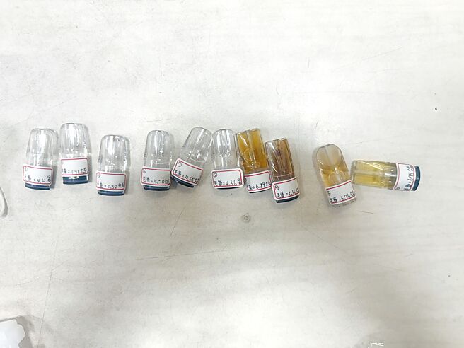 1名18歲許姓女子1日被發現陳屍在台北市中山區長安東路一段一處出租套房床上，警方在現場發現10顆電子煙彈，已送往鑑識釐清是否為「喪屍煙彈」。（民眾提供／林郁平台北傳真)