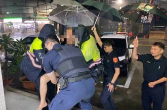 颱風夜高雄失智翁穿內衣褲凌晨淋雨迷途  警急忙保溫助返家