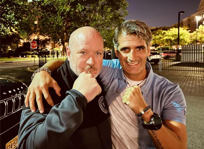 国际码头工人协会（ILA）与美国海运联盟（USMX）刚刚发表联合声明，双方在薪酬上达成暂定协议，目前所有罢工行动暂停。图／摘自ILA