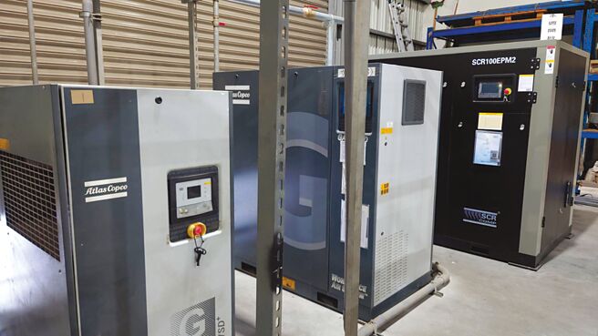 瑞銍國際亮相台中AI工具機展，展示變頻雙螺旋空壓機及多元維修服務。圖／王妙琴