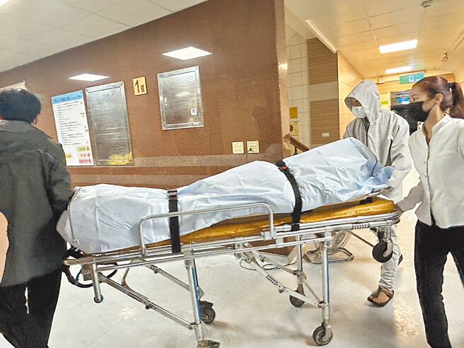 屏东县东港安泰医院3日惊传火警，酿9死。（谢佳潾摄）