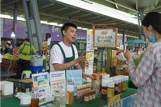 台北也有自產蜂蜜！蜂農端6蜂蜜大餐展現在地特色