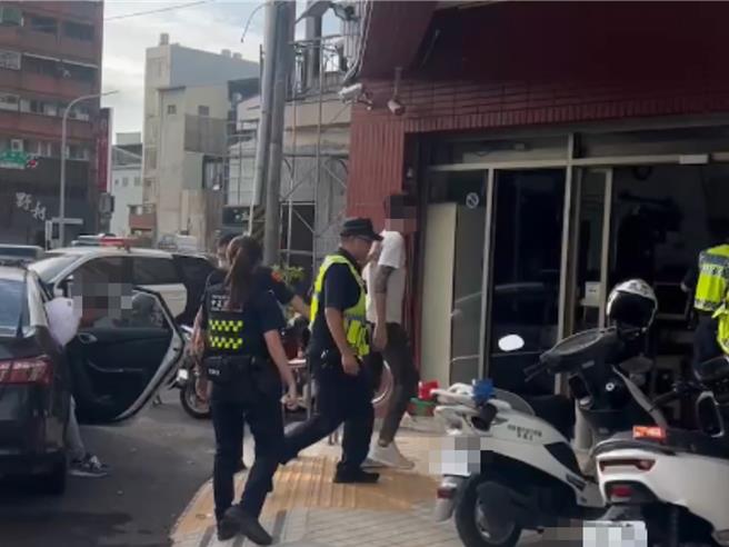 台南市中西区一家跳舞夜店又发生斗殴，警方逮捕3人，依刑法聚眾斗殴、伤害等罪嫌及违反社会秩序维护法送辨。（读者提供／程炳璋台南传真）