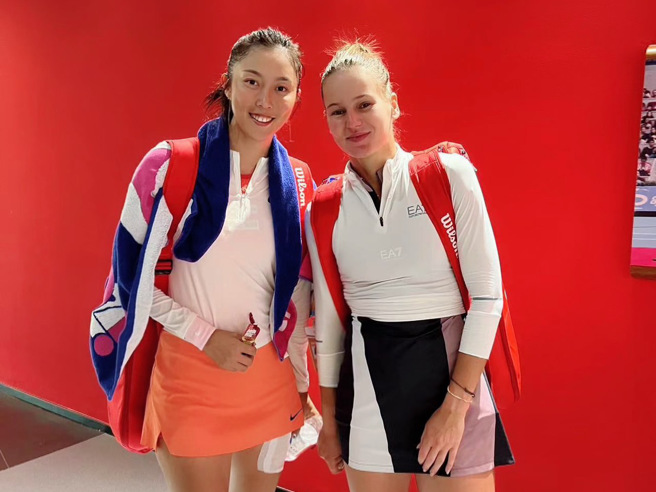 詹皓晴（左）與庫德梅托娃攜手殺入中國公開賽女雙決賽。（劉雪貞提供）