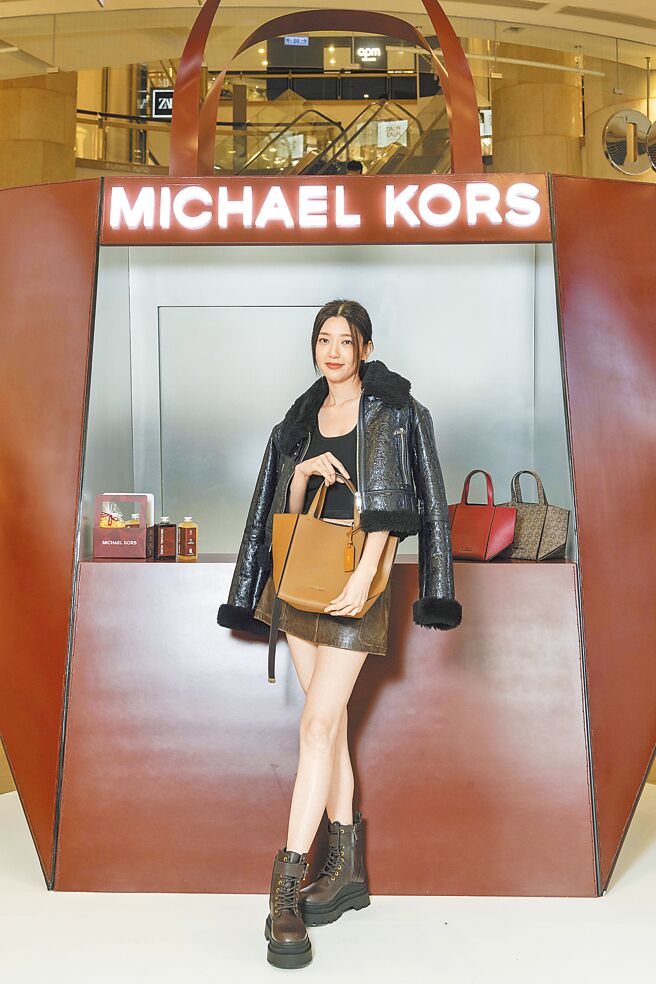 郭雪芙现身MICHAEL KORS松弛「折」学快闪店活动。（吴松翰摄）