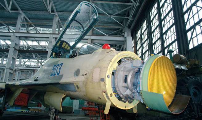 Su-30的Irbis-E雷达，採用了不少西方元件，持续对俄罗斯发动经济制裁，有助于削减俄罗斯的战争实力。(图/topwar)