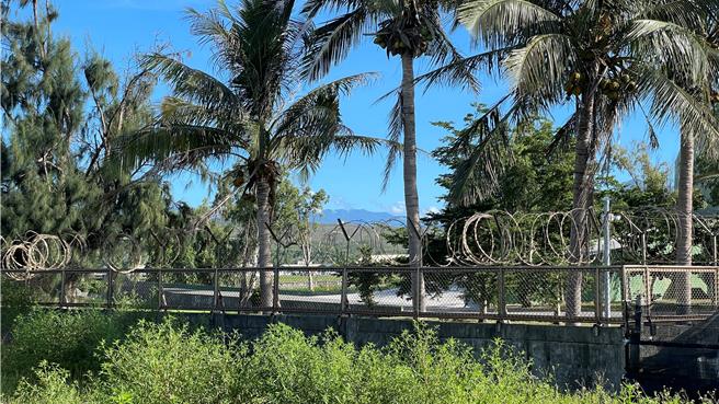 海軍海洋監偵指揮部第三中隊富岡雷達站楊姓一兵休假期間，於營外酒駕遭警方攔檢，依公共危險罪移送偵辦。（蕭嘉蕙攝）