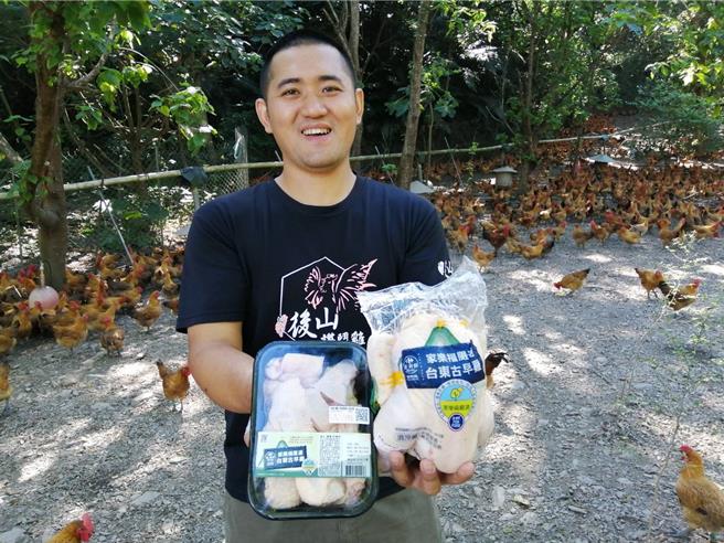 家乐福携手大成推出在地国产土鸡节，特选传承三代「台东后山古早鸡」。（家乐福提供）