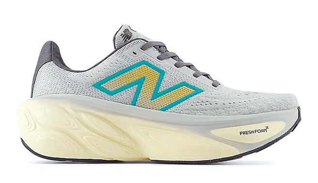 SOGO忠孝馆New Balance Fresh Foam X More v5男款，售价4280元。（SOGO提供）