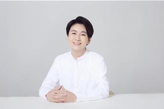 許家蓓告別式黨旗覆棺  政壇要角不分黨派到場致哀