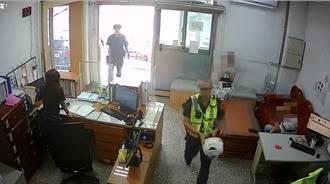 男子工作一半心臟病突发 三峡警开道送医