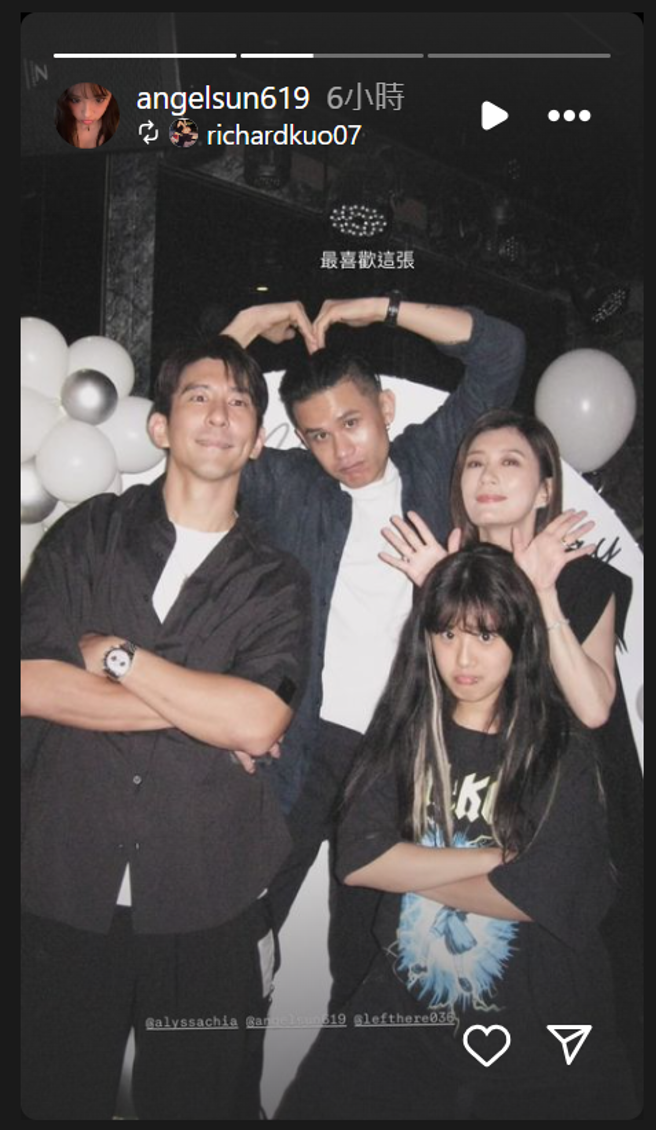 梧桐妹也在限动晒出与妈妈及修杰楷的合照。（图／翻摄自梧桐妹 IG）