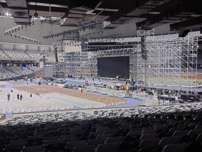 李四川晒出大巨蛋在国庆晚会前的场地布置画面。（取自李四川脸书）