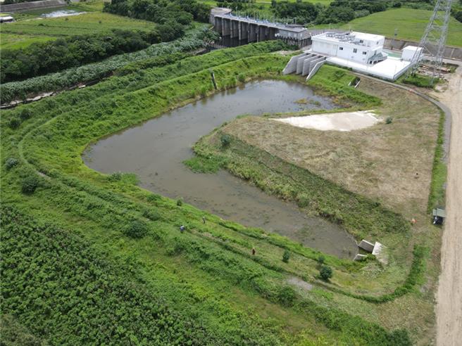 「八老爺抽水站」設置6cms抽水機組、887公尺分流箱涵及1.5公頃滯洪池。（台南市政府水利局提供／張毓翎台南傳真）