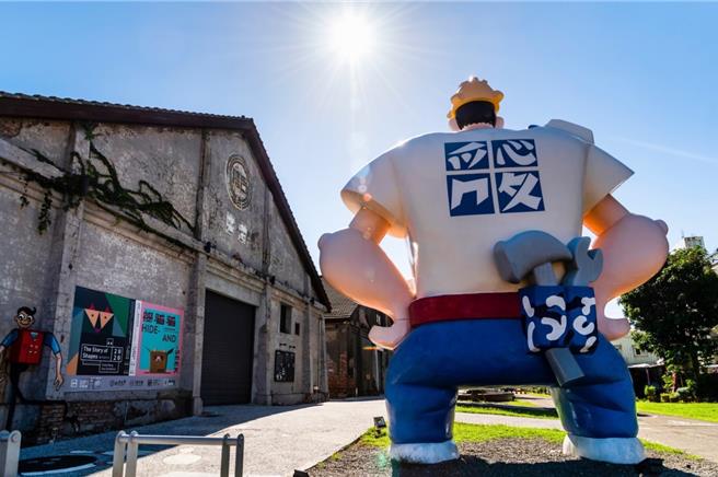 针对马祖居民，易飞旅游特别推出「高雄米其林美食与网美景点打卡之旅」，图为高雄驳二艺术特区。（易飞旅游提供）