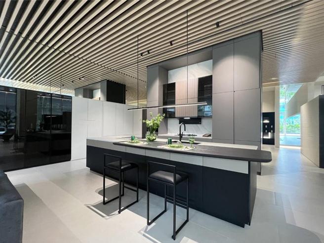 台灣櫻花率先業界將AI技術應用於多款廚房電器產品，銷售傳佳績。圖／櫻花提供