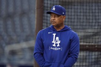 MLB》道奇、教士吵個沒完！羅伯茲點名馬洽多「他想拿球扔我」
