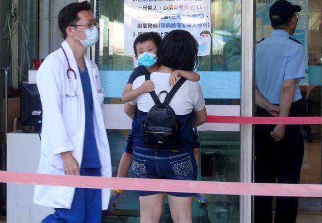 儿童流感传染力可达1个月！新型抗病毒药物吃1次就有效。（示意图／本报资料照）