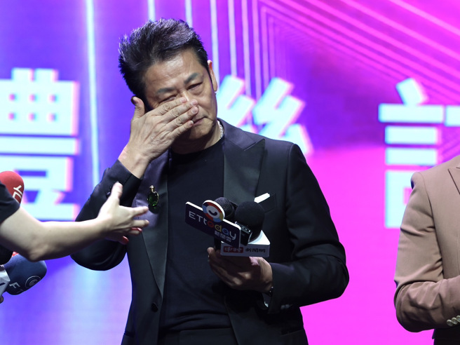 徐乃麟8日出席电商主播活动，谈到汪建民不忍落泪。（陈俊吉摄）