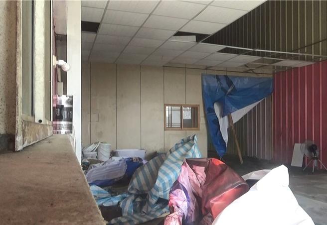 云林地检署查获毒品集团承租云林县斗六市某汽车修配场，作为制毒工厂，陆续缉获林男等6人，检方8日表示被告6人中有5人是9年级生，均涉犯《毒品危害防制条例》，全部提起公诉。（云林地检署提供／张朝欣云林传真）