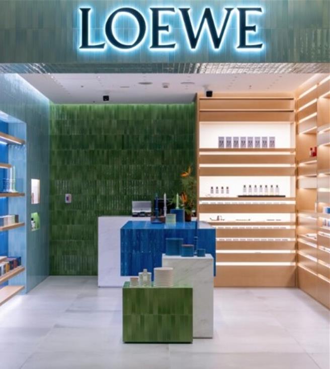 微风信义全台首间LOEWE香水精品店。（微风提供）