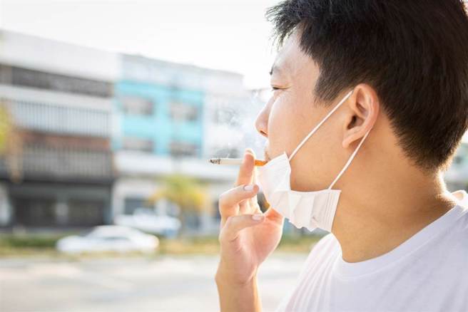 衛福部今年8月預告禁止27種菸品添加物，公共政策網路參與平台湧入1.2萬則留言。（示意圖：shutterstock／達志）★《中時新聞網》：吸菸有害健康 中時新聞網關心您！戒菸專線：0800-636363。