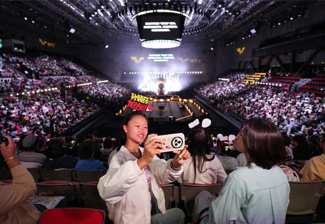十一假期文旅新亮点赛事旅行、县域旅行火了。图为10月3日首钢园区世界桌球球职业大联盟中国大满贯赛。（大陆央视）  