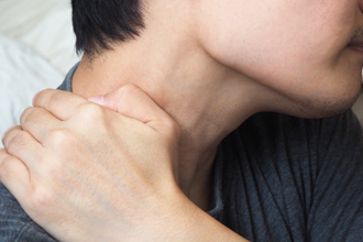 豬肉攤母子都肩傷！半夜痛醒不敢睡 微創手術重獲新生