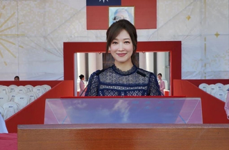 「美女主播」鄔凱雯擔綱國慶大會主持人　調整語速成挑戰