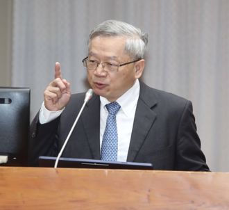 國科會獎學金遭疑黑箱 主委稱「執行有問題」連聲認錯