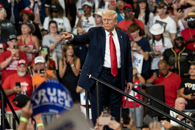 川普遭揭露水门案的知名记者爆料，与普丁的私下关系不错。（示意图：shutterstock／达志）