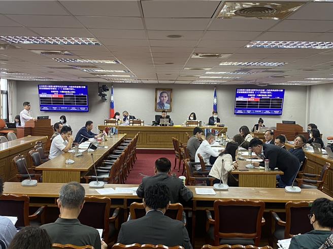 9日立法院司法委員會審查「原住民族委員會組織法修正草案」。（陳薏云攝）